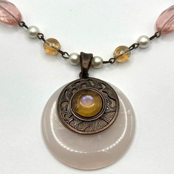 Y2K Pink Pearl Cookie Lee Necklace (SIZE) - Picture 2 of 4